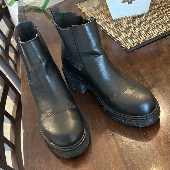 COPY - Princess Polly Boots - Picture 5 of 6